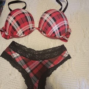 PINK by VS plaid 34DD with M panty